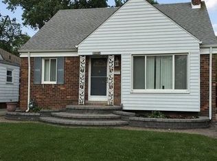 9558 Pierson St, Detroit, MI 48228