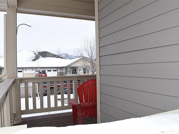 3rd image of 2805 Blackbird Dr