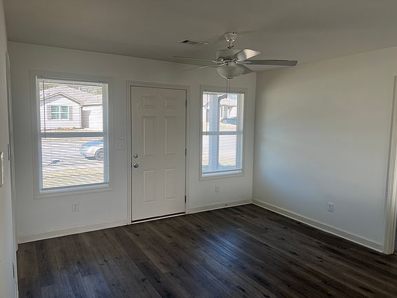 2nd image of 4425 Easthaven Cir