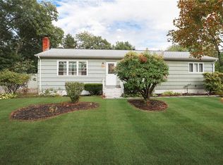 100 Gilbert St, Warwick, RI 02886