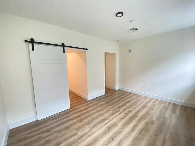 One Park Apartments — Photo 91