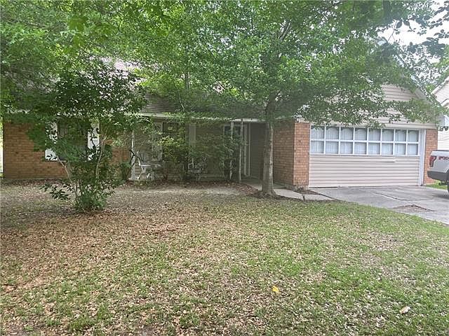 2nd image of 444 Holmes Dr