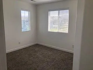 4 bed, 2.5 bath, 2628 sqft, $2,350 — Photo 4