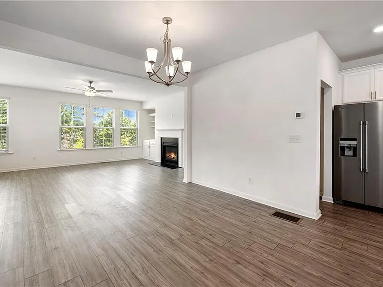 307 Danville Ave — Photo 11