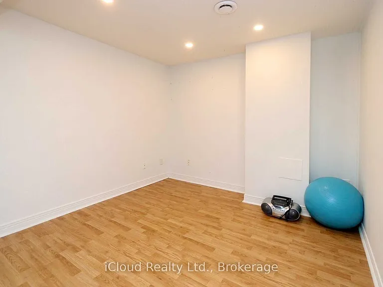 5659 Glen Erin Dr N #30 — Photo 16