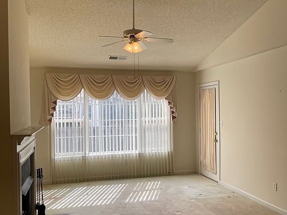 4th image of 1015 Holly Dr APT 804