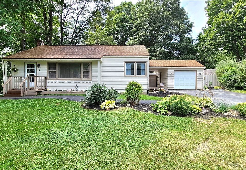 1st image of 101 McClennan Dr