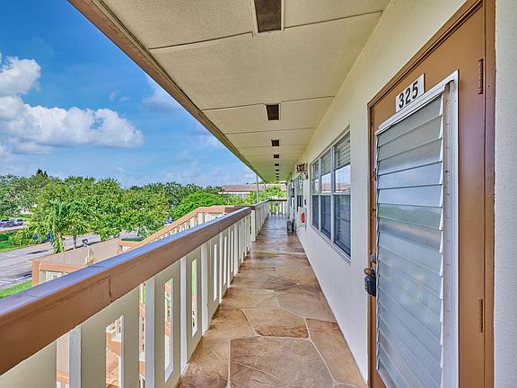 3rd image of 325 Mansfield Drive #325 H