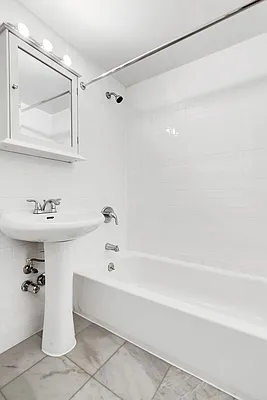 Rented by Cooper & Cooper Real Estate | media 15