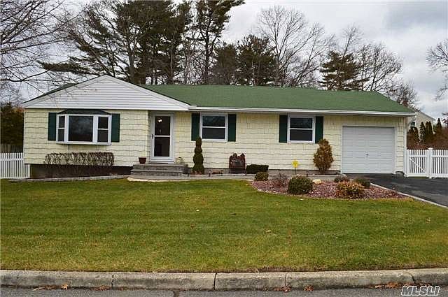 1st image of 16 Highland Pl