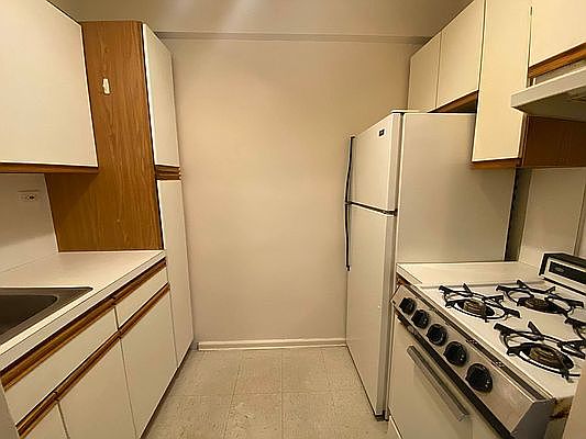5th image of 71-40 112th St #D3