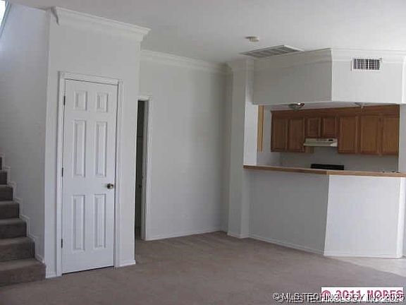 2nd image of 2611 W 66th St S