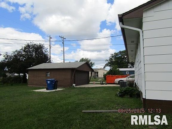 5th image of 1214 N Elmwood Ave
