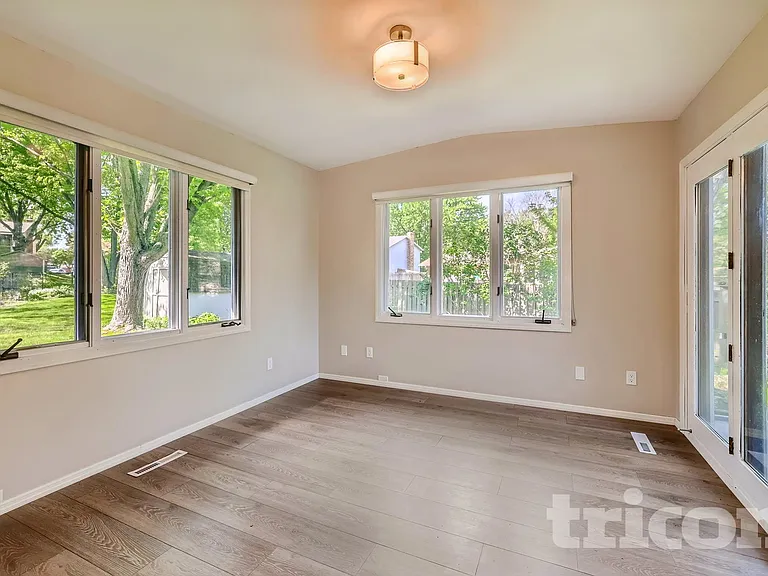 2505 Kennelly Ct — Photo 4