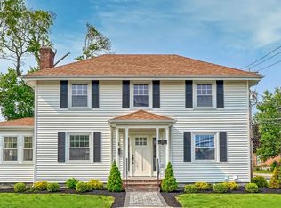 109 W Foster St, Melrose, MA 02176
