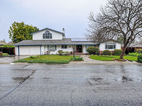 2nd image of 2055 Kent Dr
