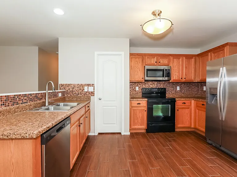 21942 E Creosote Ct — Photo 8