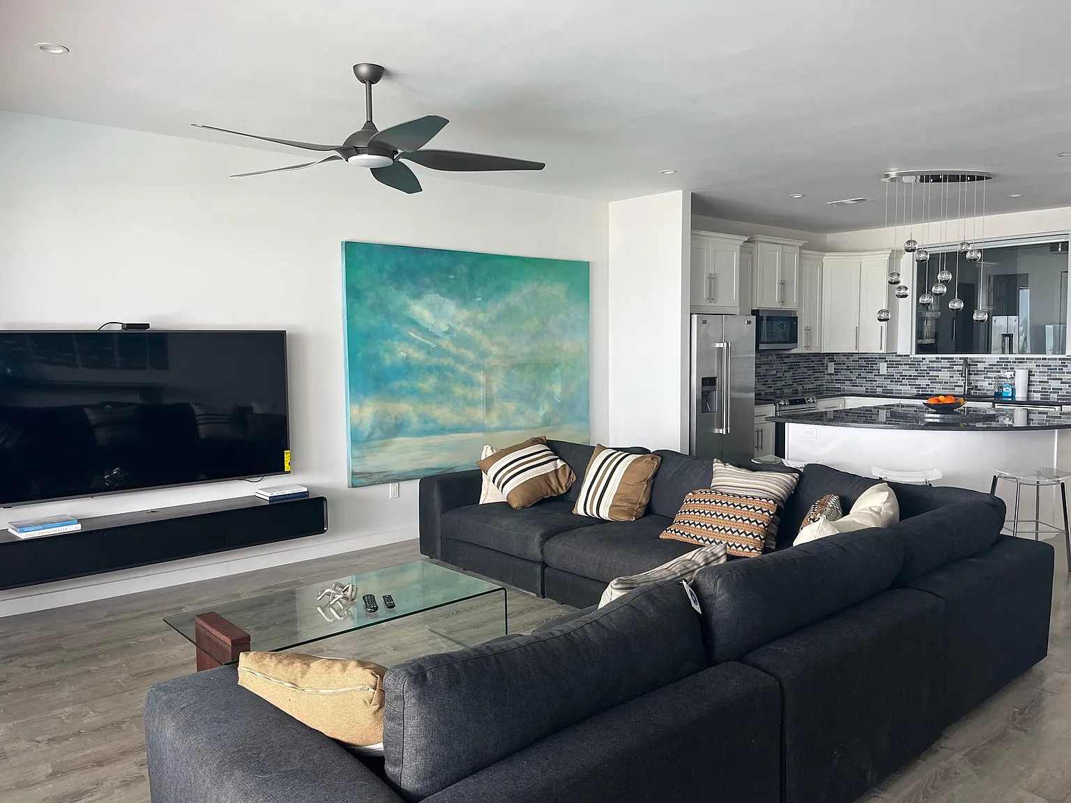 3 bed, 1500 sqft, $4,500 — Photo 4