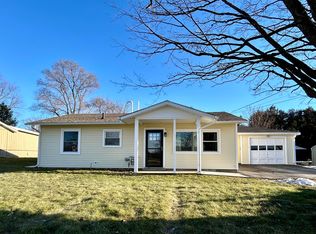 42 Seneca Dr, Plattsburgh, NY 12901