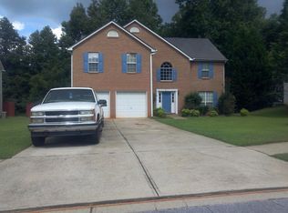 12327 Molly Sue Ln, Fayetteville, GA