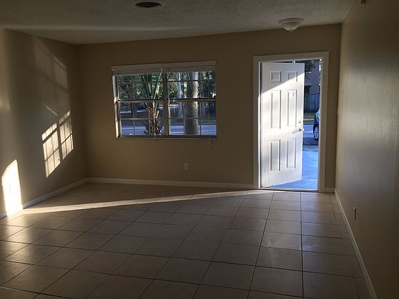 3rd image of 5827 11th Ave S