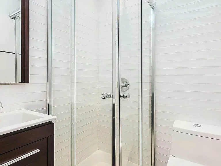 451 Woodward Ave #3L — Photo 10