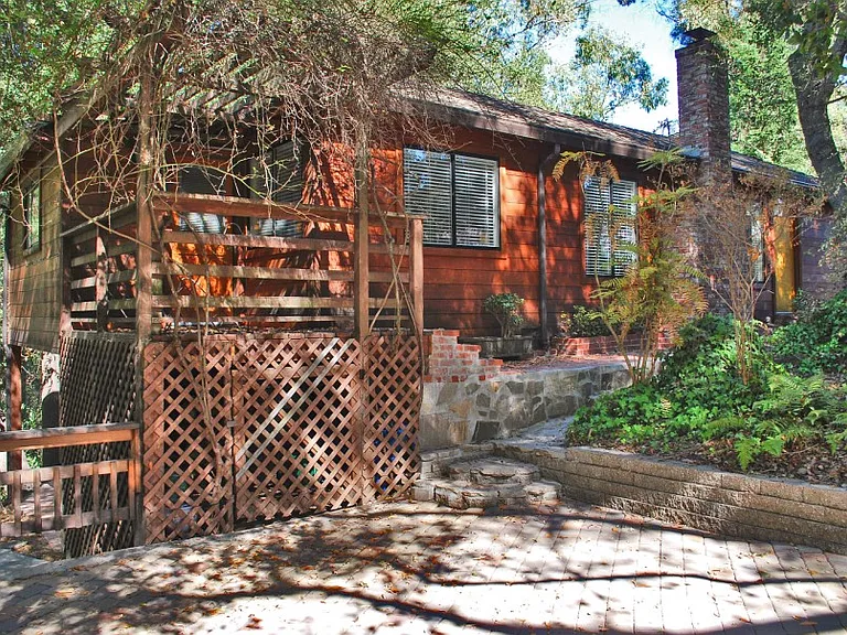 22628 Valley View Dr #A — Photo 1