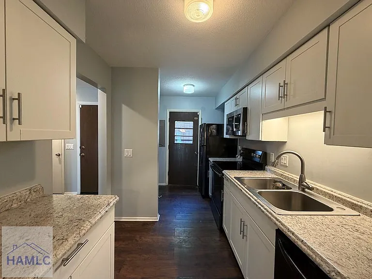 901 Olmstead Dr #11 — Photo 6