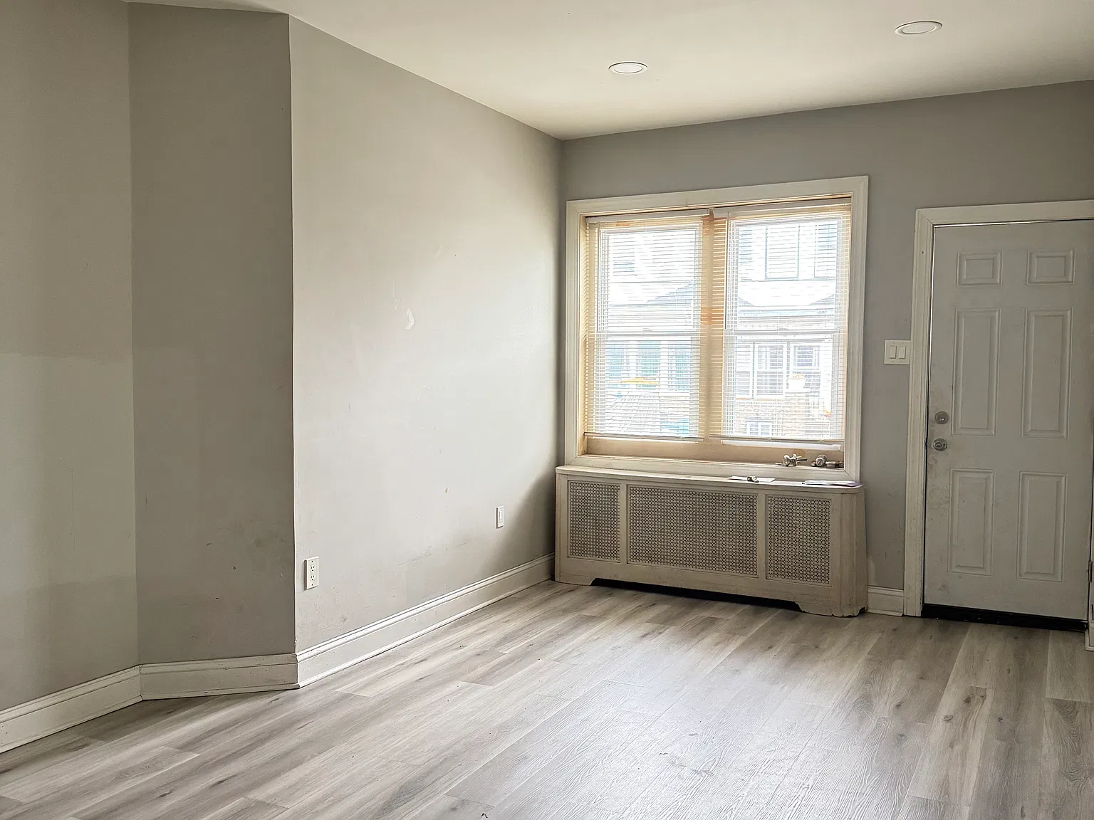 1 bed, 700 sqft, $1,100 — Photo 3