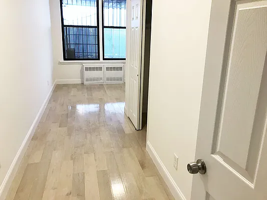 Rented by Joe Gotham LTD | media 18