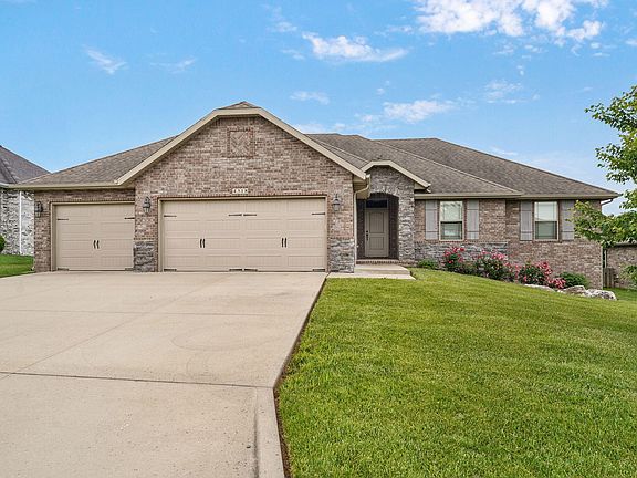 3rd image of 4318 E Kentbrook Drive