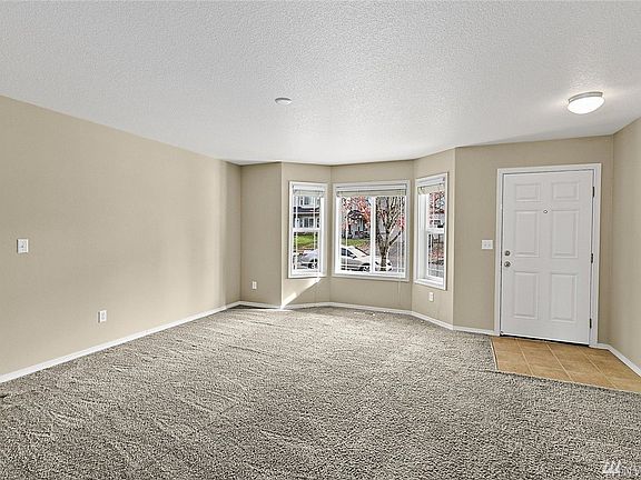 5th image of 3619 Bacall St NE