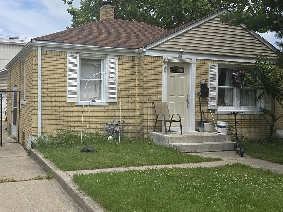 1st image of 9638 Reeves Ct