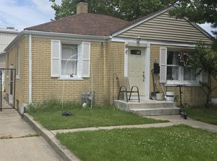 9638 Reeves Ct, Franklin Park, IL 60131