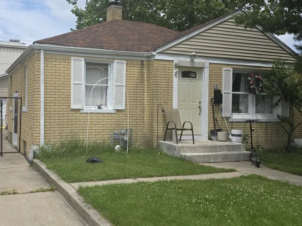 9638 Reeves Ct, Franklin Park, IL 60131