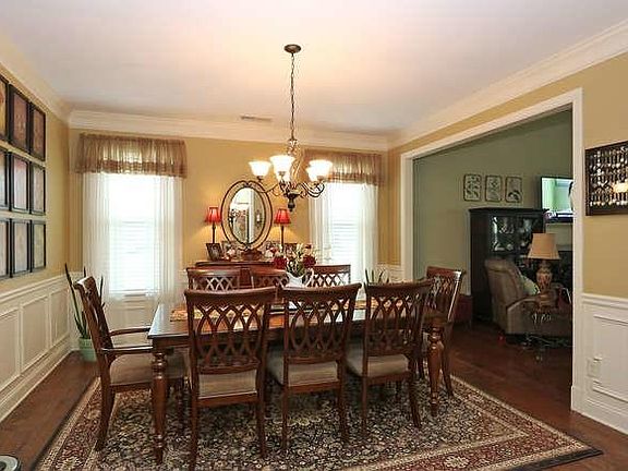 5th image of 435 Winding Ridge Dr SW