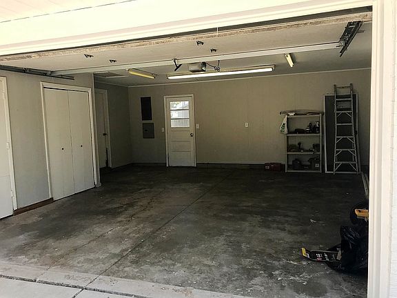 5th image of 7604 N Lynn St