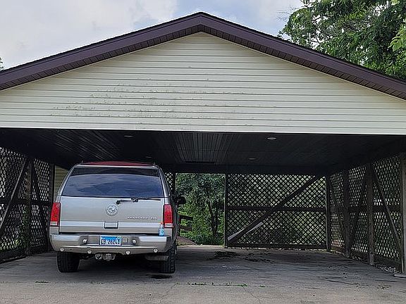 3rd image of 11636 Catatoga Dr