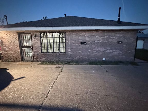 2nd image of 523 Ames Blvd Unit A
