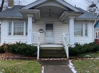 14309 Bayes Ave, Lakewood, OH