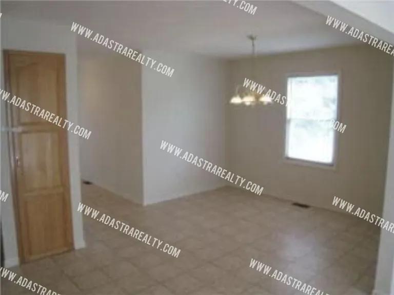 306 N 9th St #D — Photo 8