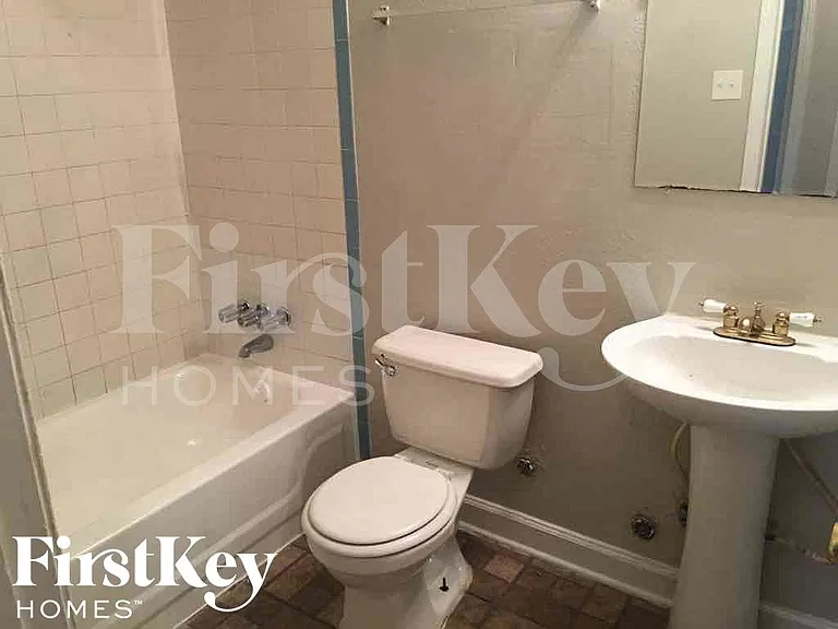 5749 Jardin Pl — Photo 9
