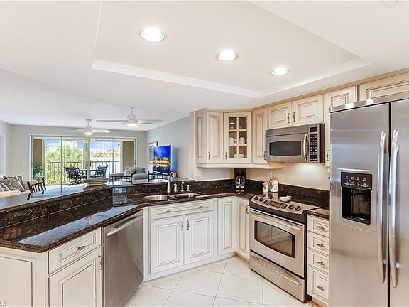 3rd image of 9101 Vanderbilt Dr #1-203