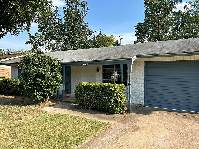 2300 Meadow Crst — Photo 15