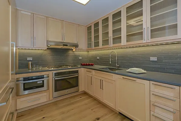 Rented by The Dermot Realty Management Company | media 47