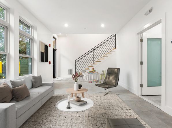 Residence at 581 | 581 Salem St, Wakefield, MA