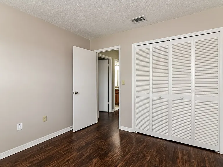 116 Whitehall Way — Photo 14