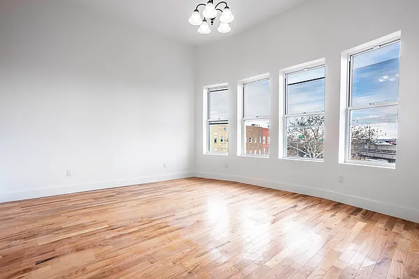 Rented by Compass | media 24