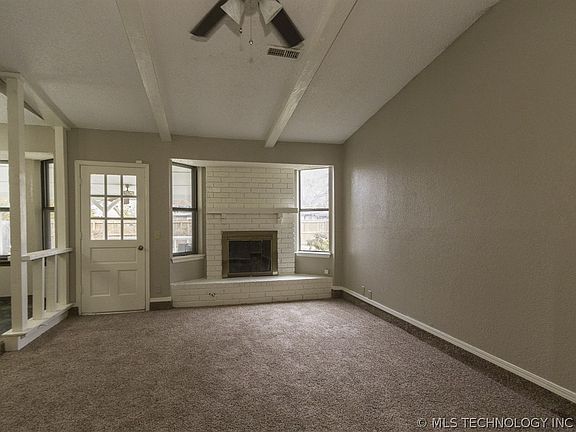 5th image of 589 E 139th Pl
