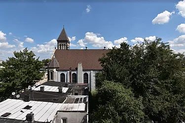 Rented by Elite NY Holdings